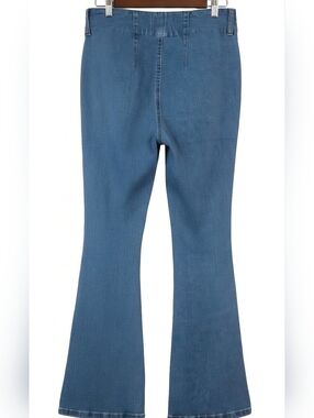 True Craft Blue Flared Women's Jeans Sz 8